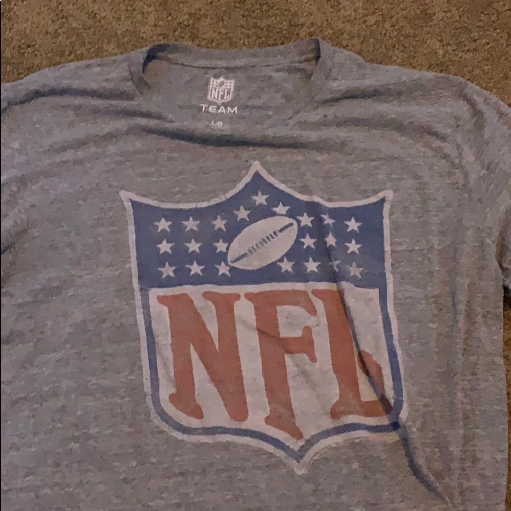 NFL T-shirt